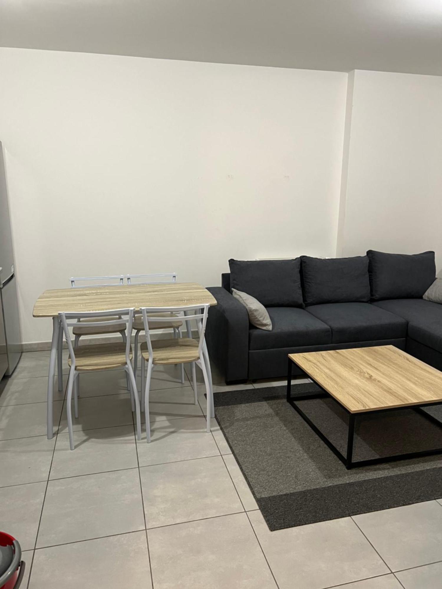 Résidence neuve le K 10 mn gare, parking , tram Montpellier Exteriör bild